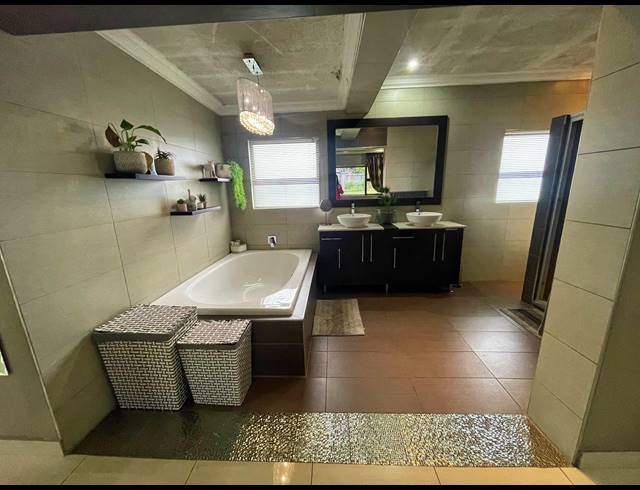 4 BEDROOM HOUSE FOR SALE IN THREE RIVERS PROPER
